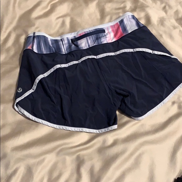 Lululemon Shorts Bundle Run Times/Run Turbo Size 4 - Picture 6 of 8
